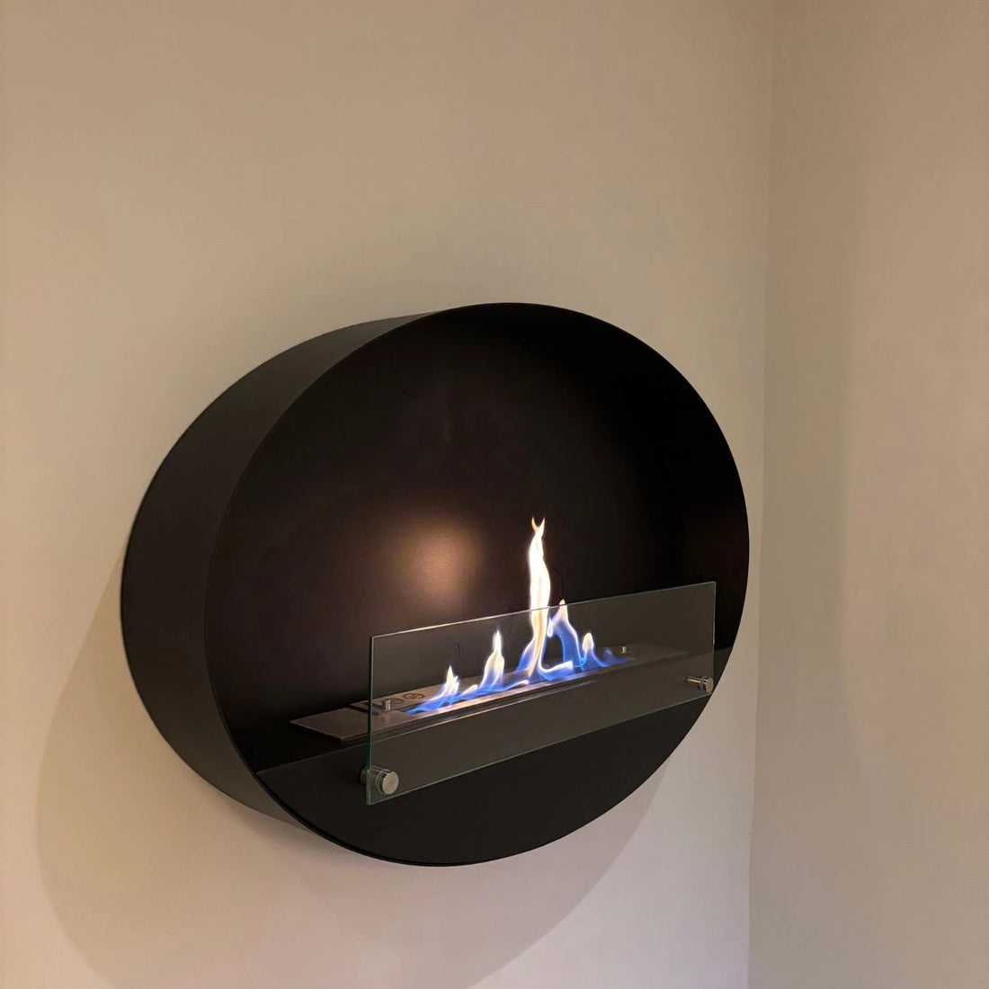 Maryland - Oval Wall Hanging Slim Fireplace