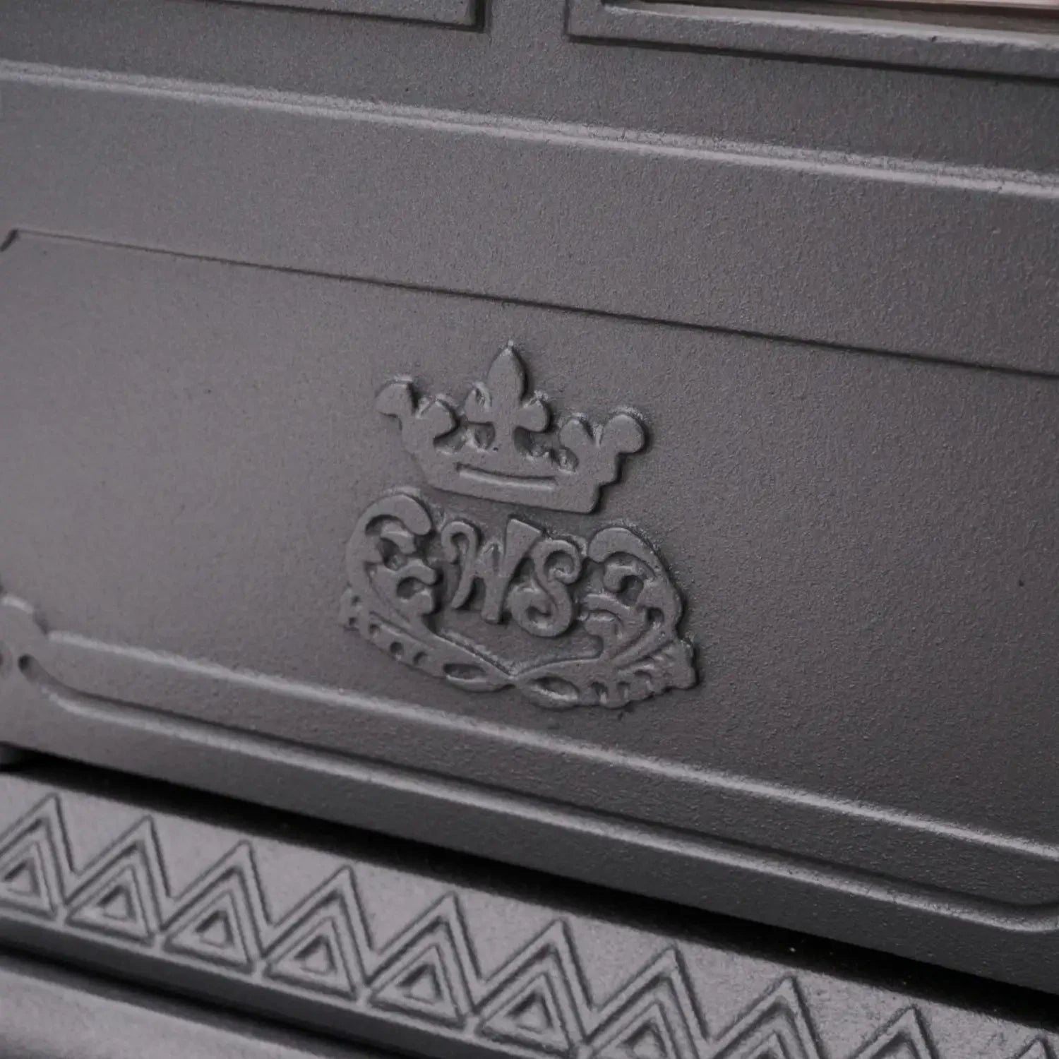 Victoria 240 – Cast Iron Freestanding Bioethanol FIreplace